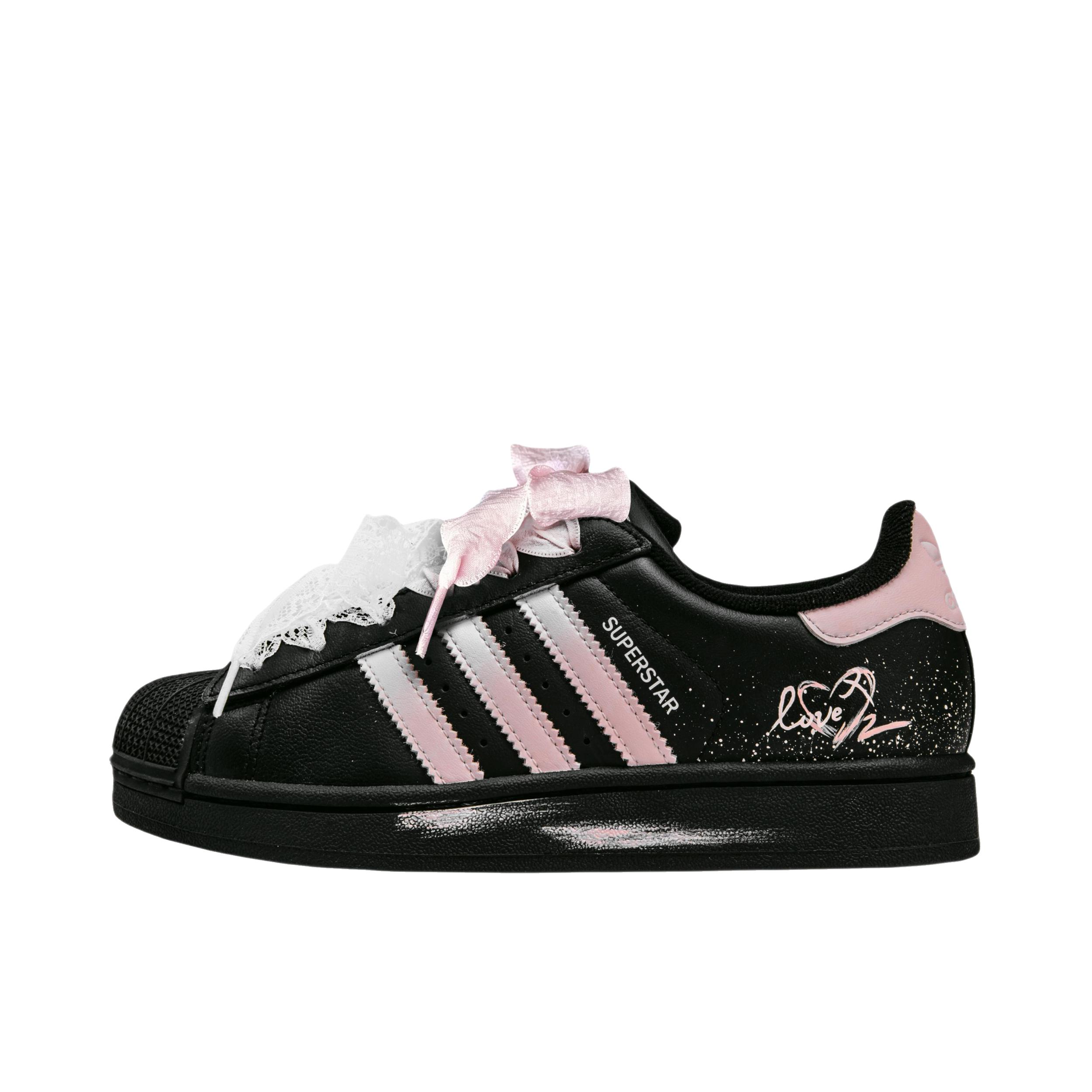 推荐商品：【定制球鞋】 adidas Originals Superstar 板鞋 防踢减震防滑耐磨百搭潮流时尚合成革贝壳头 GS款/热恋手记