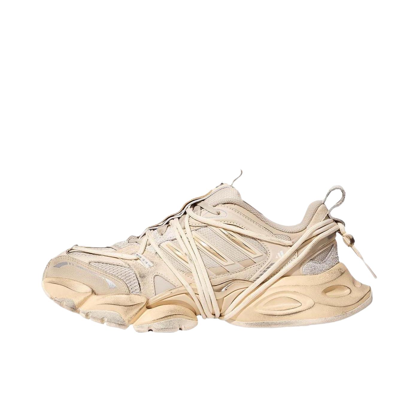 推荐商品：adidas XLG RUNNER DELUXE 2.0 FOS 跑鞋 舒适透气耐磨 米色/奶白色