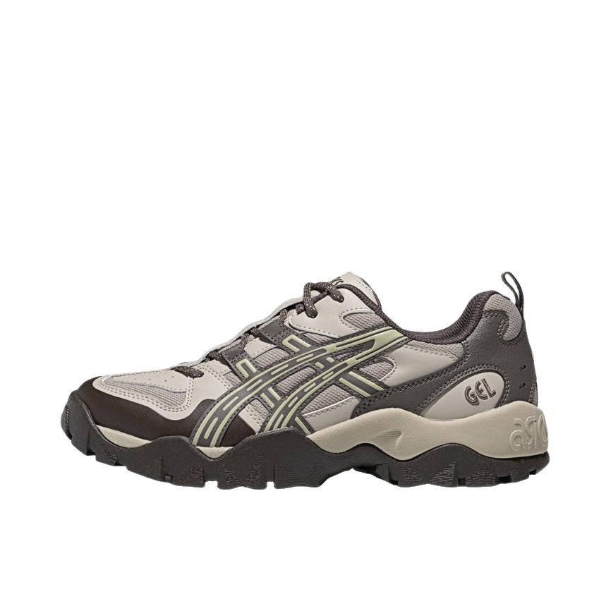 推荐商品：Asics/亚瑟士 Gel-Truck V2 运动休闲鞋 日常耐磨防滑透气 浅卡其色