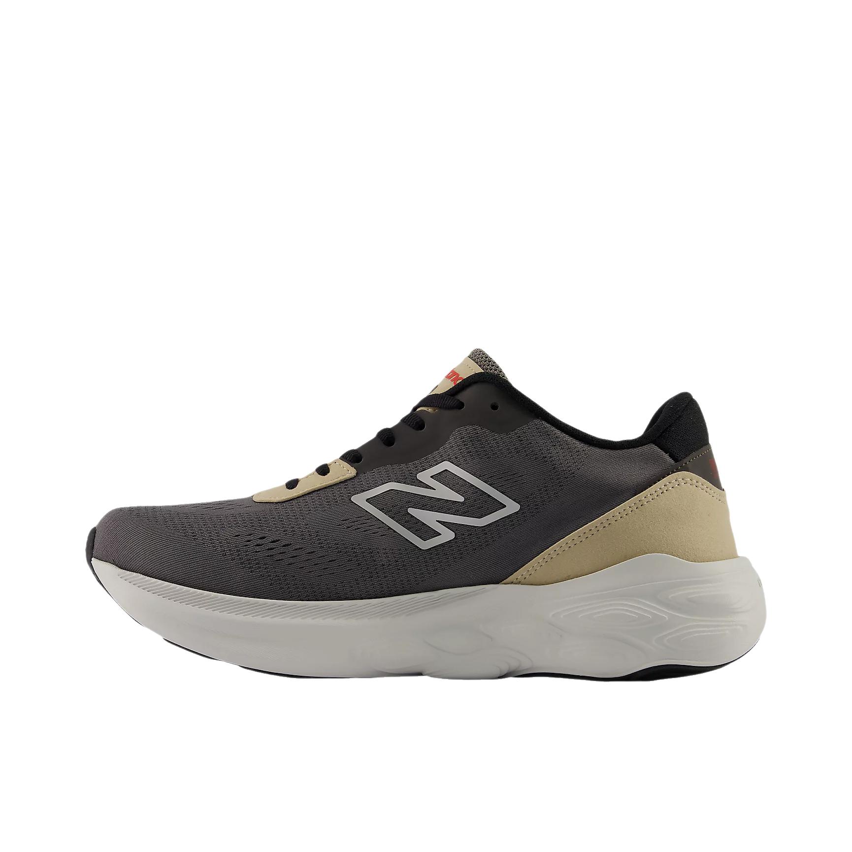 推荐商品：New Balance 1240v1 跑鞋 简约复古网布减震 D宽/黑色