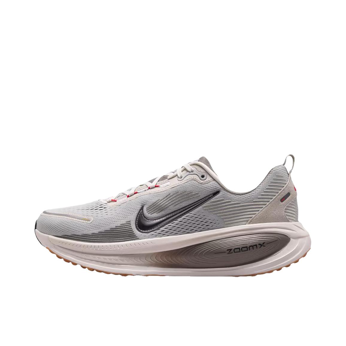 推荐商品：Nike Vomero 18 跑鞋 减震防滑低帮厚底训练轻便短跑贴合防水 灰雾色/峰白色/浅铁矿石色/金属深灰色