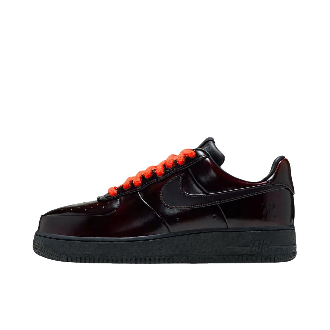 推荐商品：Nike Air Force 1 空军一号 板鞋 轻便舒适百搭耐磨防滑复古 黑色/肉桂色