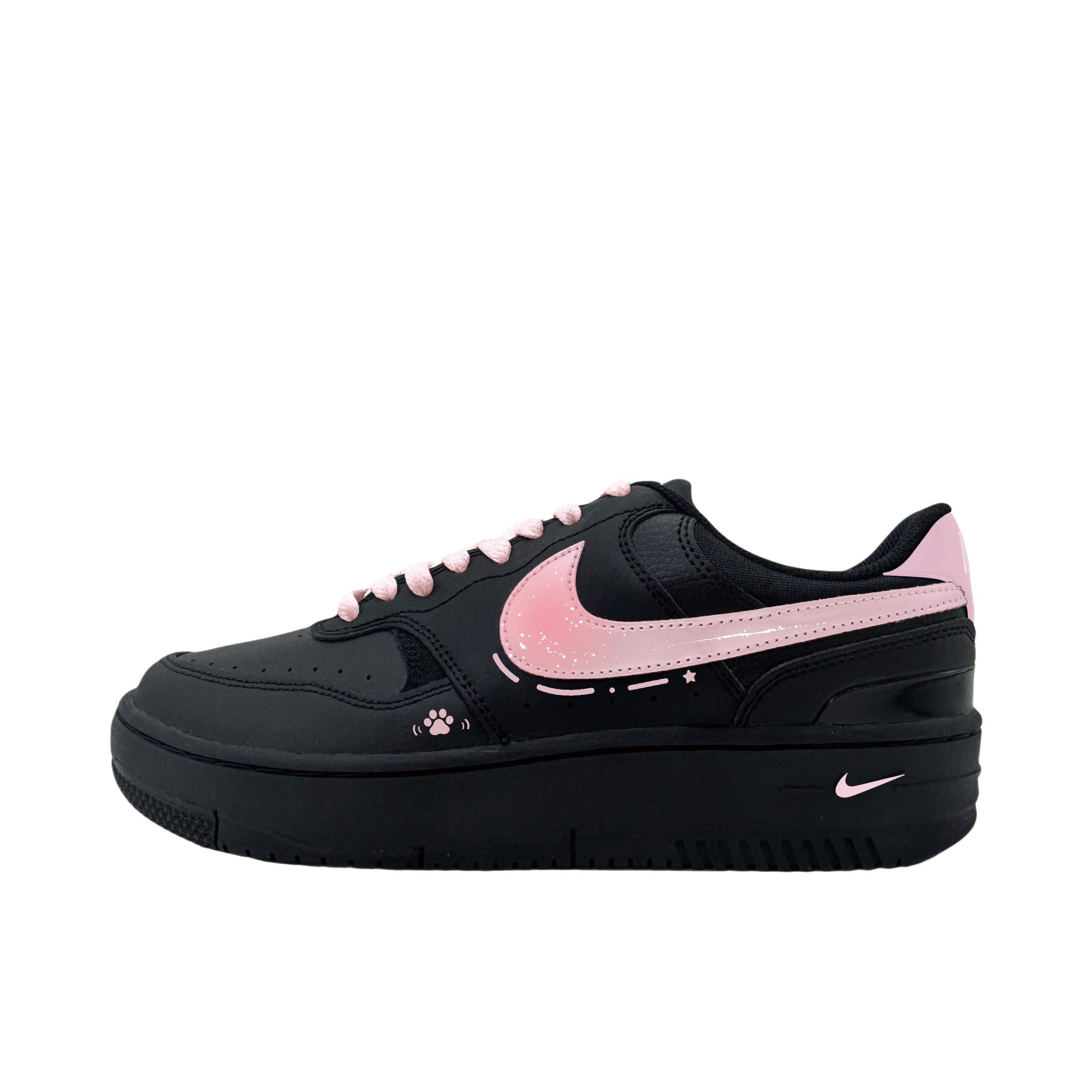 推荐商品：【定制球鞋】Nike Gamma Force 减震透气 防水 防滑耐磨 舒适百搭 复古简约 时尚潮流 轻便 板鞋 女款/粉熠