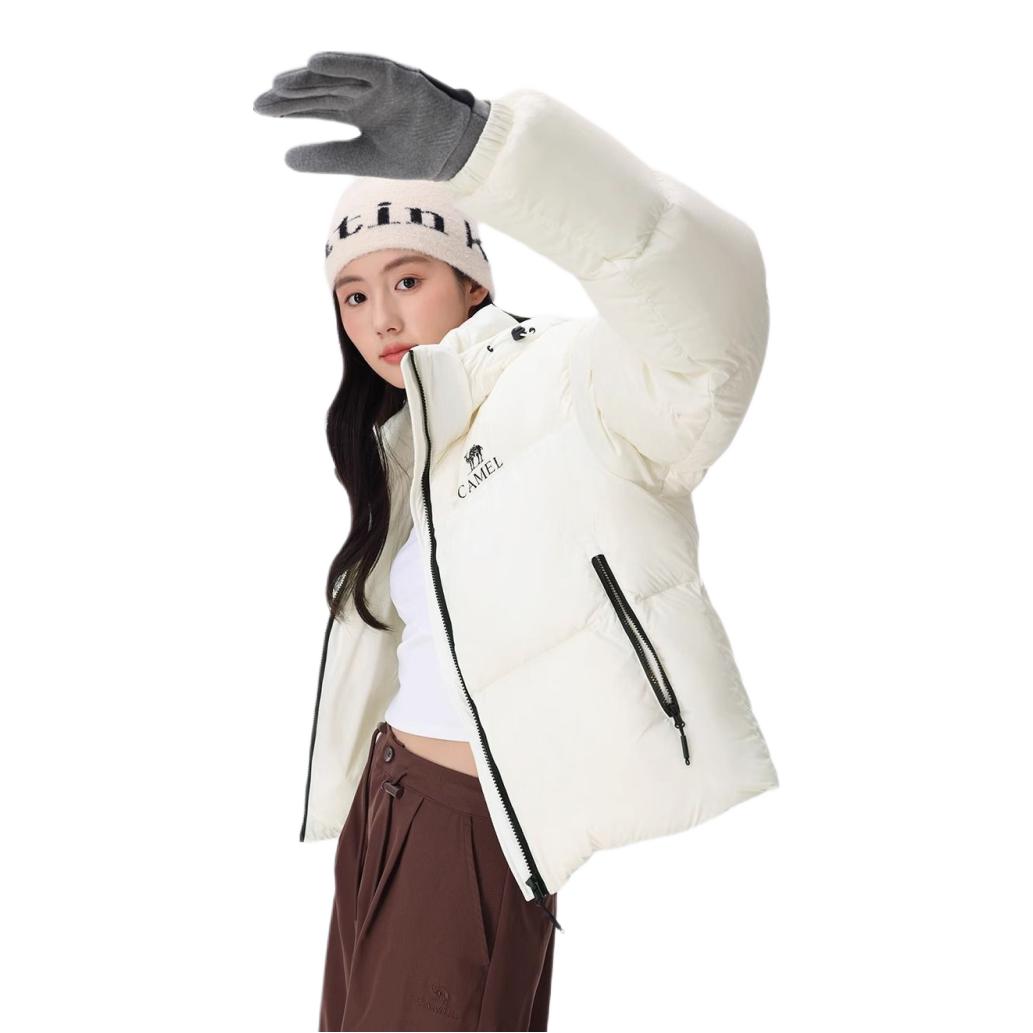 Camel/骆驼 防风连帽保暖短款羽绒服 女装 724CA6B601B 雪藕白