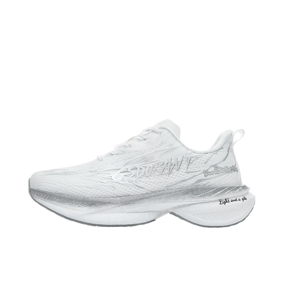 推荐商品：盖斯杜兰特 夜影5.0 Pro 跑鞋 全掌碳板减震回弹 白色/银色