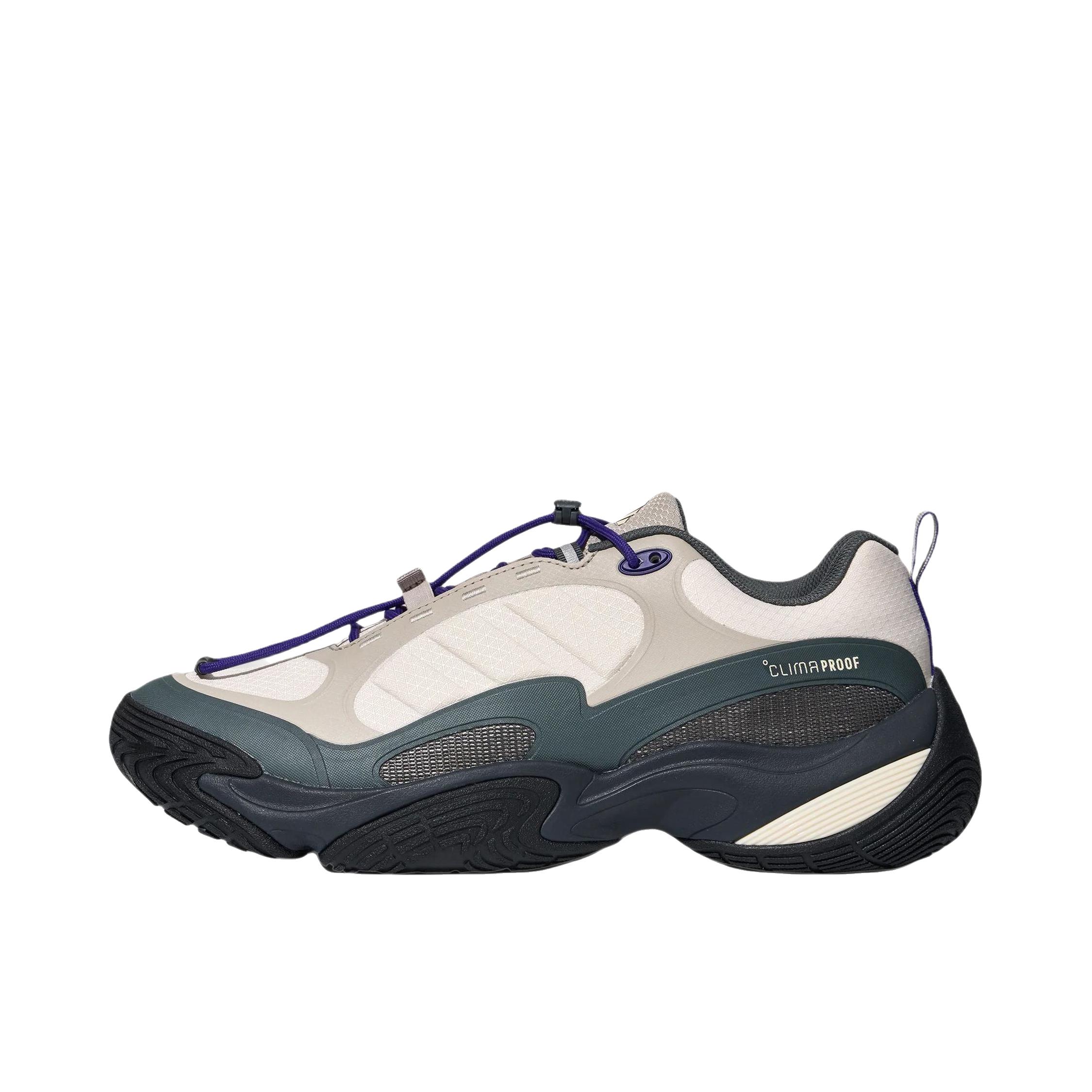 推荐商品：adidas CLIMAPROOF ATR 跑鞋 防滑耐磨回弹轻盈 白色/深灰色/浅棕色