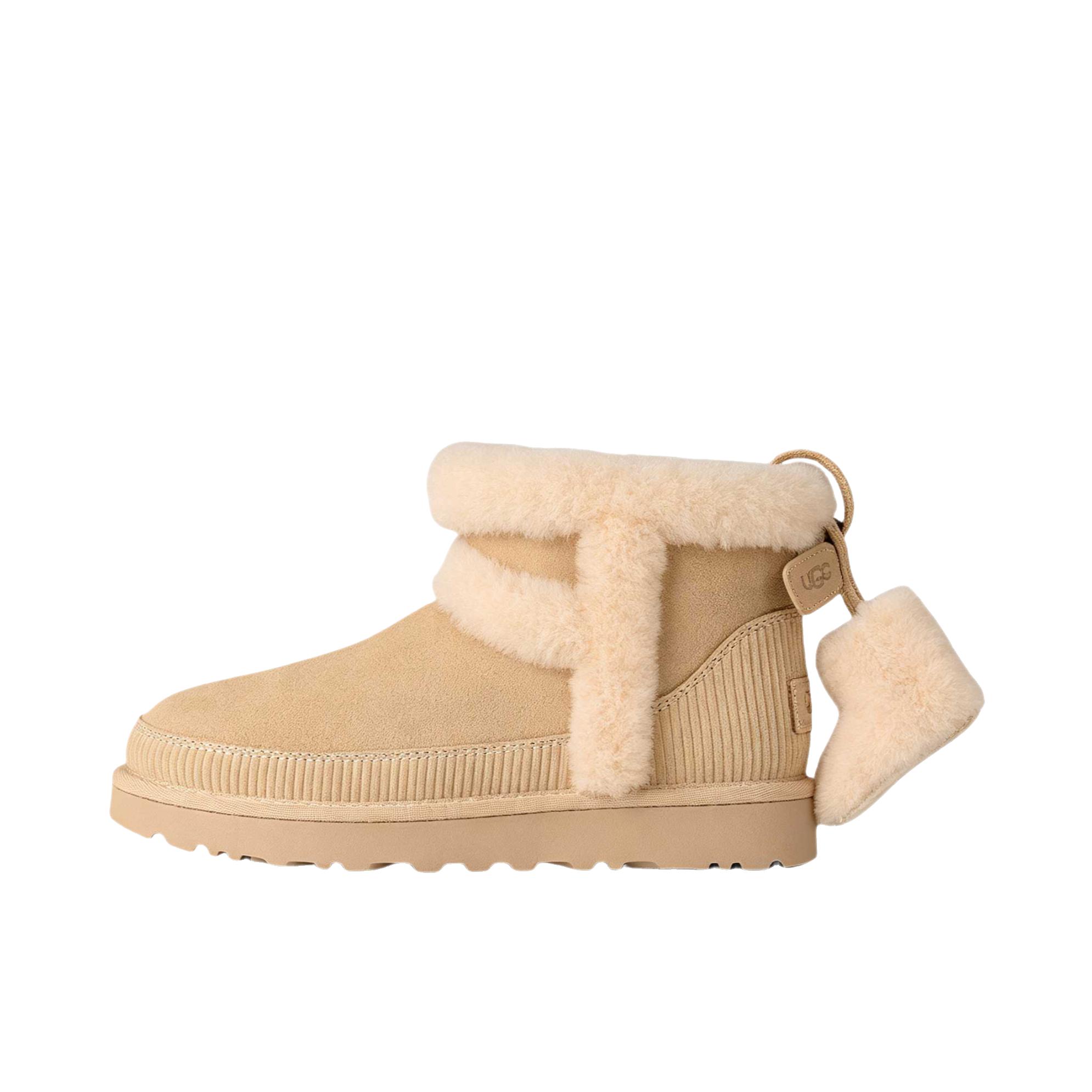 推荐商品：UGG Classic Novelty 雪地靴 圆头翻毛皮保暖 加绒/沙堡棕色