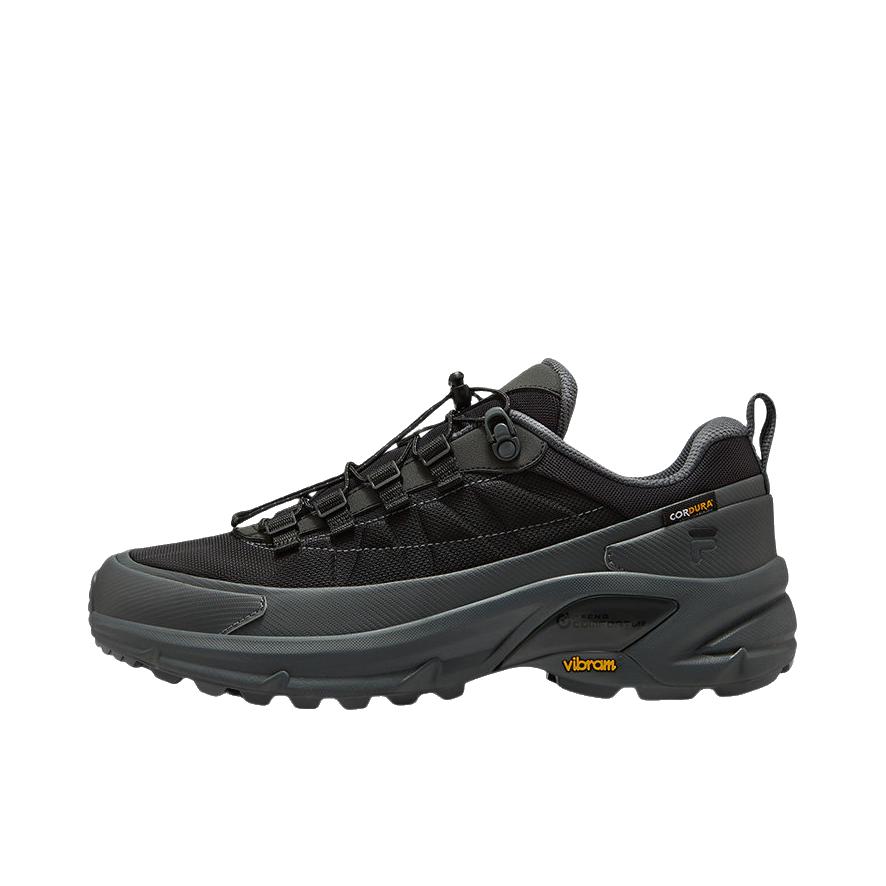 推荐商品：FILA/斐乐 COMO X 2.0 QUT 徒步鞋 户外鞋 舒适复古百搭 骏马黑/影黑灰