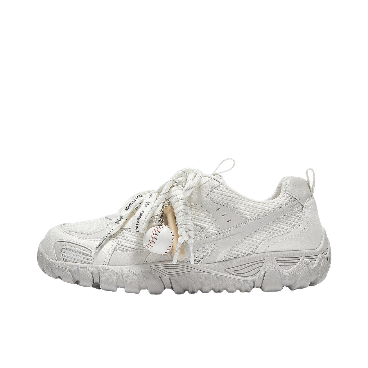 推荐商品：Lee Cooper 运动休闲鞋 透气系带 LCQBCA2262146 女款/米色