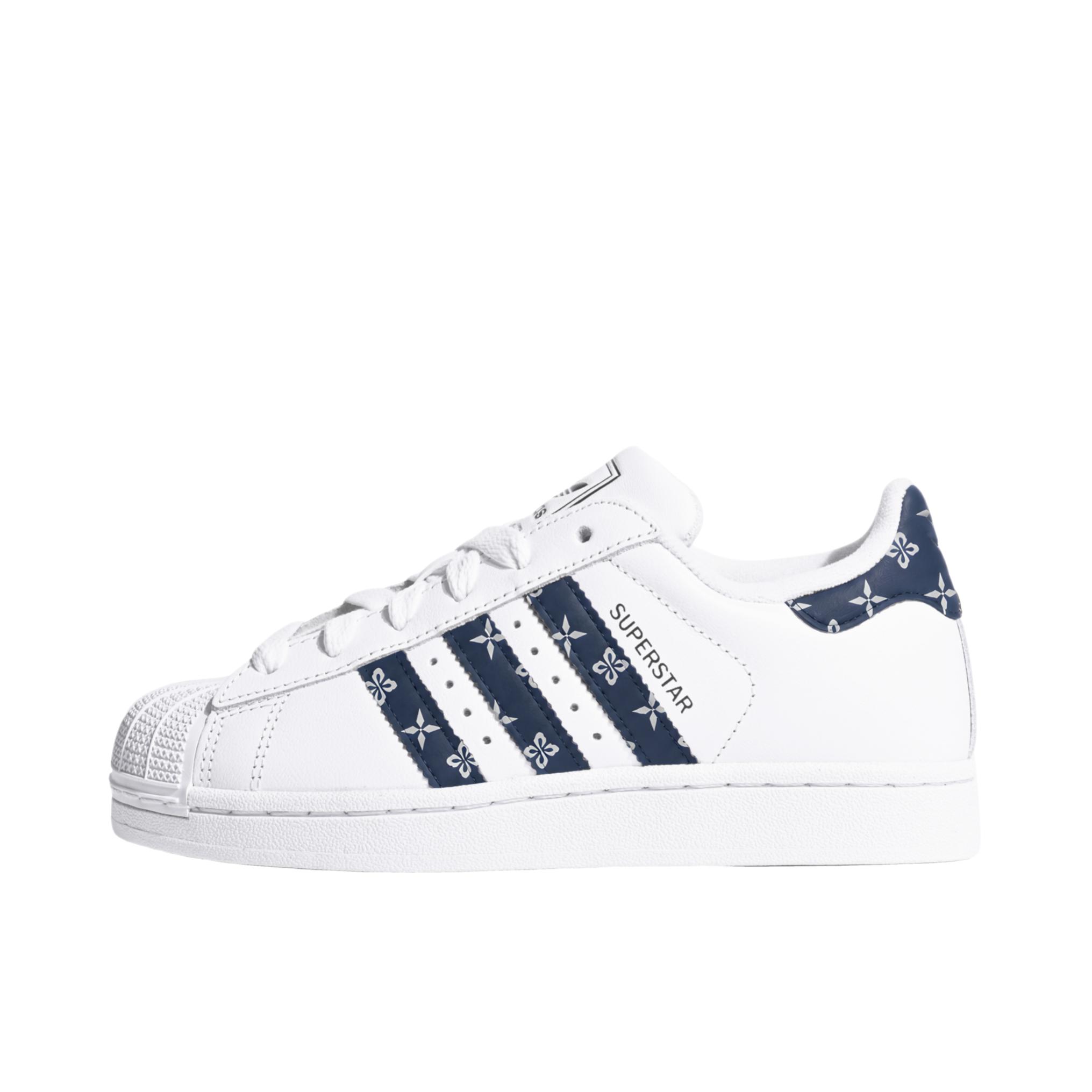 推荐商品：【定制球鞋】 adidas Originals Superstar 板鞋 防踢减震防滑耐磨百搭潮流时尚合成革贝壳头 星澜花束