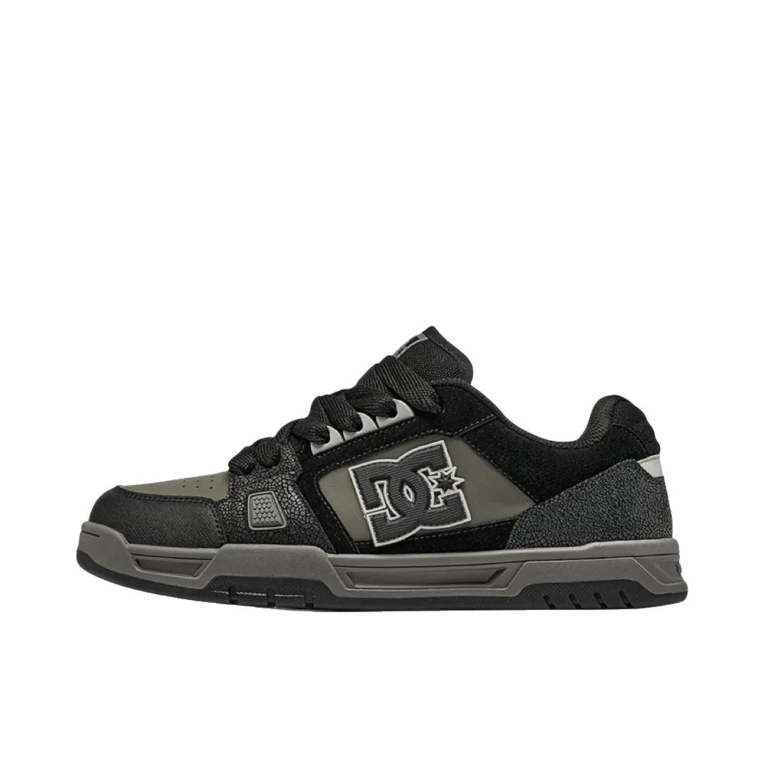 推荐商品：DCSHOECOUSA ASTRA 板鞋 防滑透气百搭户外 炫黑色