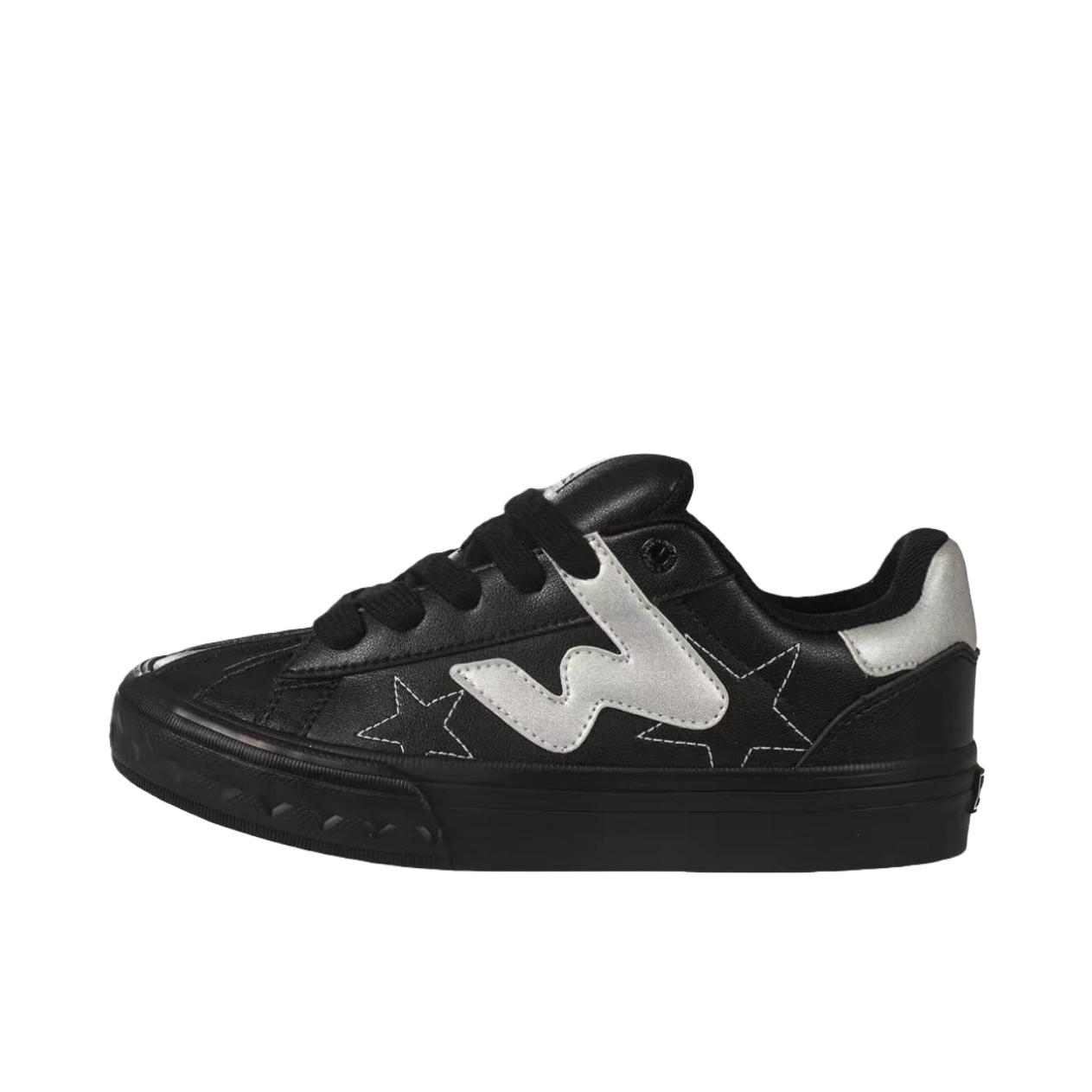 推荐商品：Ollieskate/顽刻 板鞋 舒适复古耐磨 黑色/白色