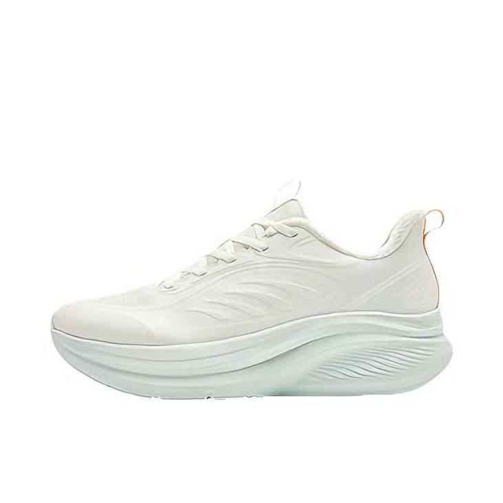 推荐商品：乔丹体育 跑鞋 轻质软弹厚底 QXG022264204B 加绒/女款/象牙白/雪雾绿