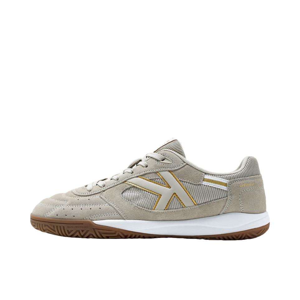 推荐商品：KELME/卡尔美 足球鞋 室内复古橡胶 9641ZX5808 杏色
