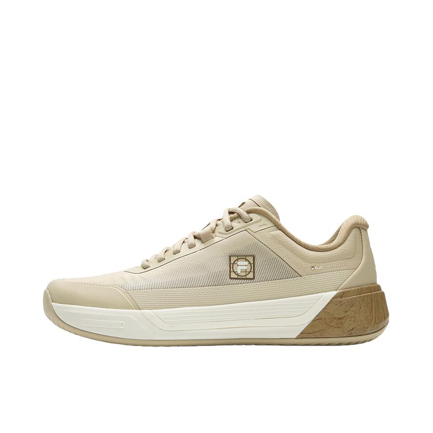 推荐商品：FILA/斐乐 NETTO FLAT寻迹 网球鞋 舒适耐磨防滑轻便 小麦棕
