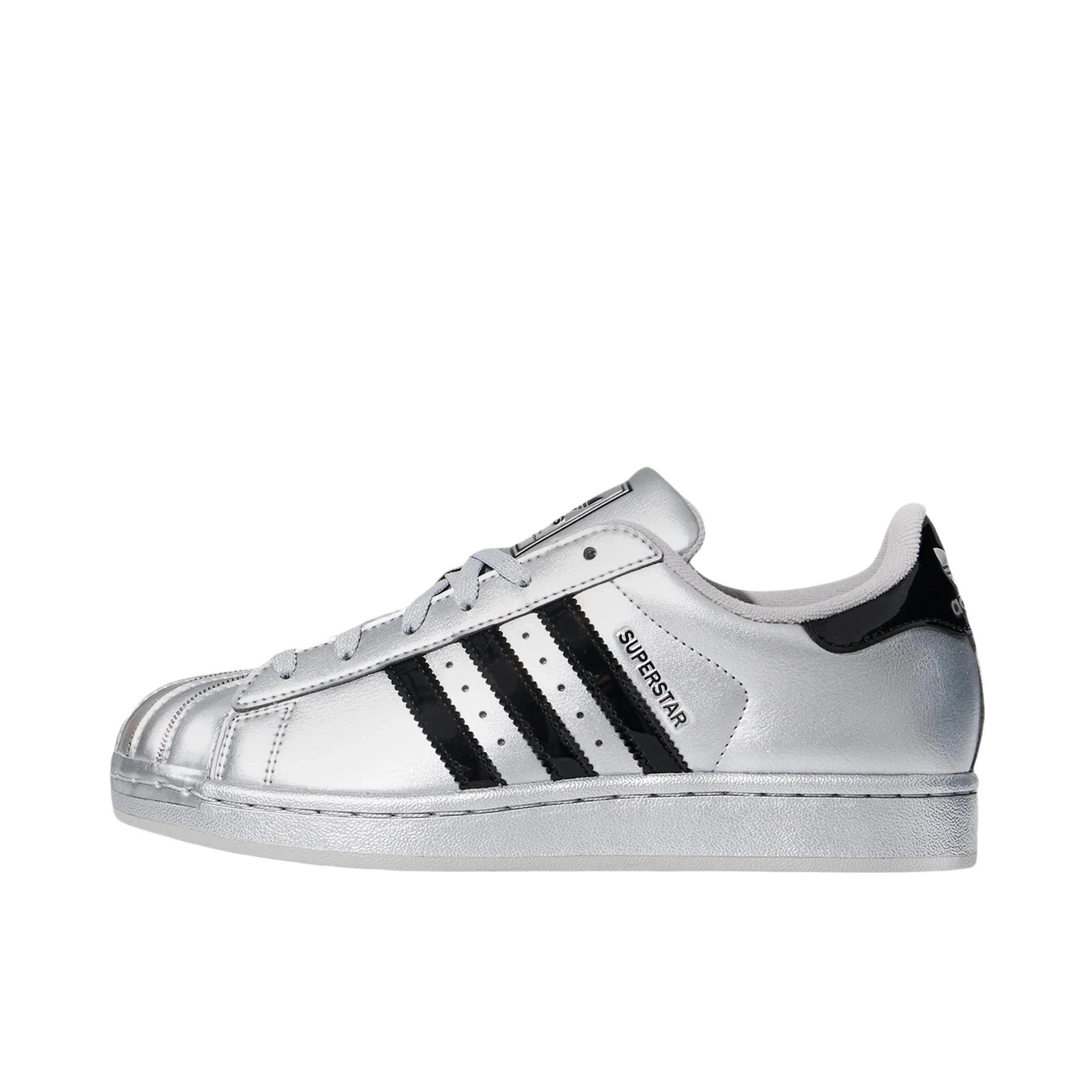 推荐商品：adidas Originals Superstar 2 板鞋 复古防滑耐磨贝壳头贴合圆头支撑 金属银/深黑色 