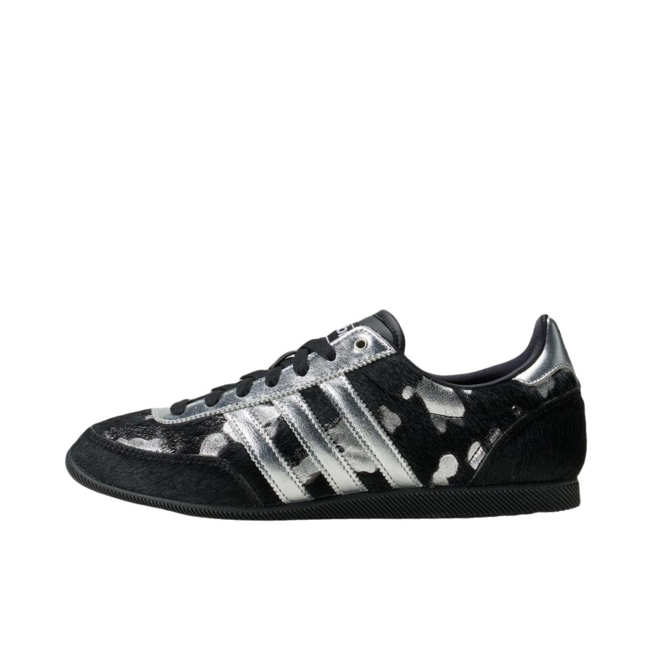推荐商品：adidas Originals Japan 防滑耐磨 舒适轻便 复古百搭 潮流 T头鞋 薄底鞋 运动休闲鞋 黑色/金属银