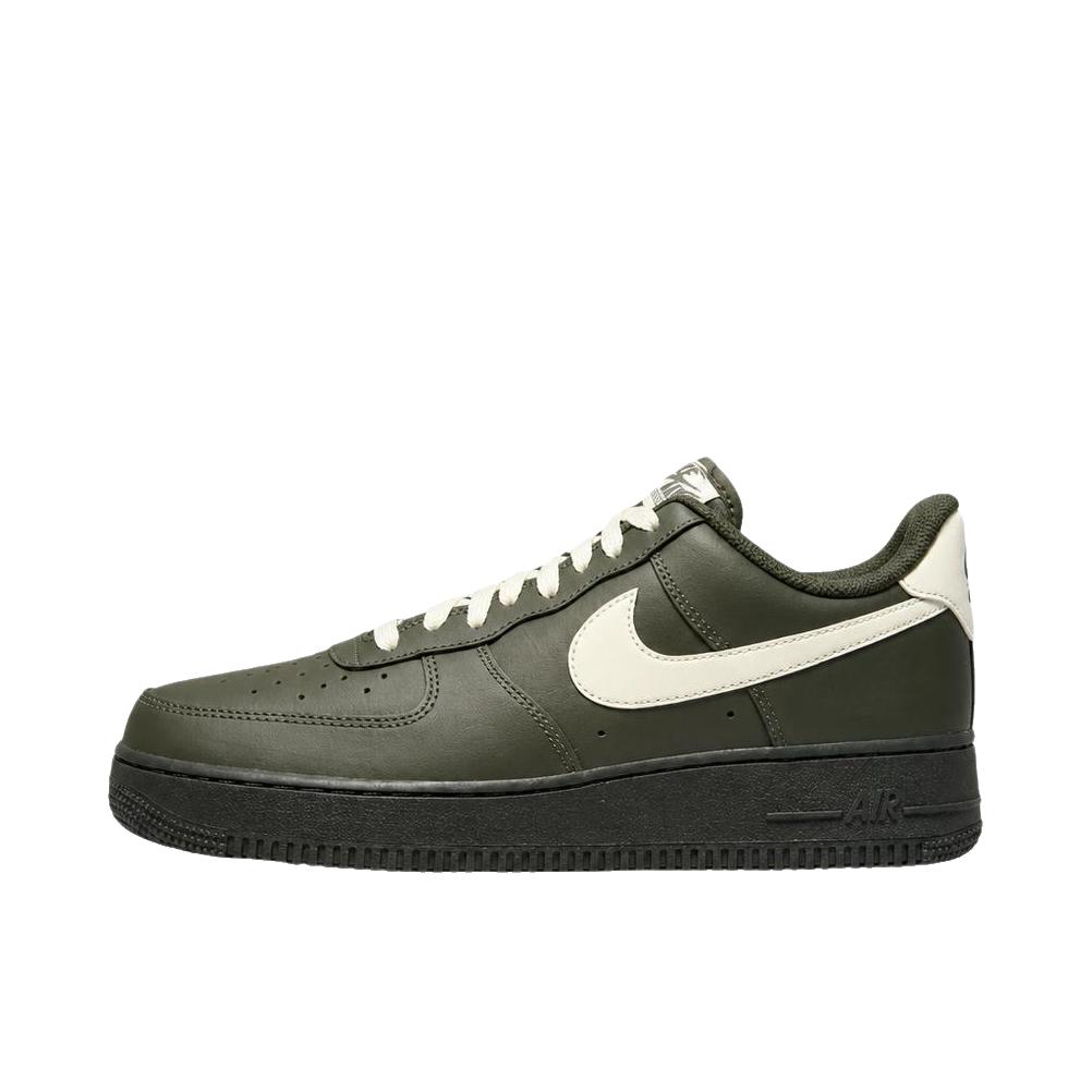 推荐商品：Nike Air Force 1 空军一号 板鞋 轻便舒适百搭耐磨防滑复古 低帮/墨绿色