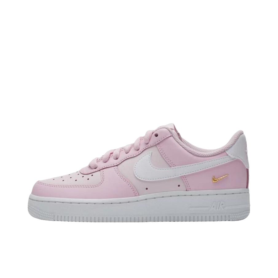 推荐商品：Nike Air Force 1 空军一号 板鞋 轻便舒适百搭耐磨防滑复古 低帮/女款/粉色