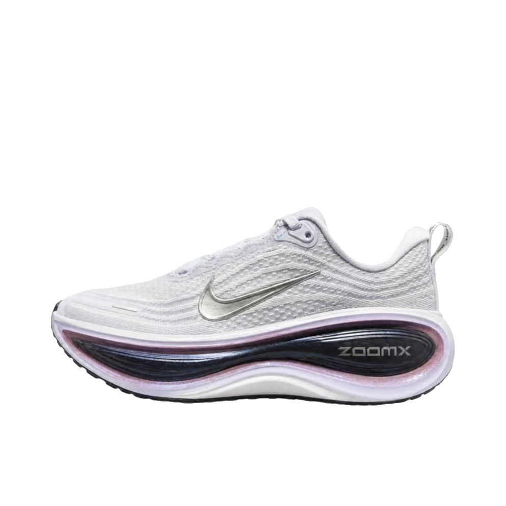 Nike Vomero Plus 超级迈柔 跑鞋 耐磨系带回弹网布支撑缓震轻便训练防滑贴合圆头 低帮/黑色/白色