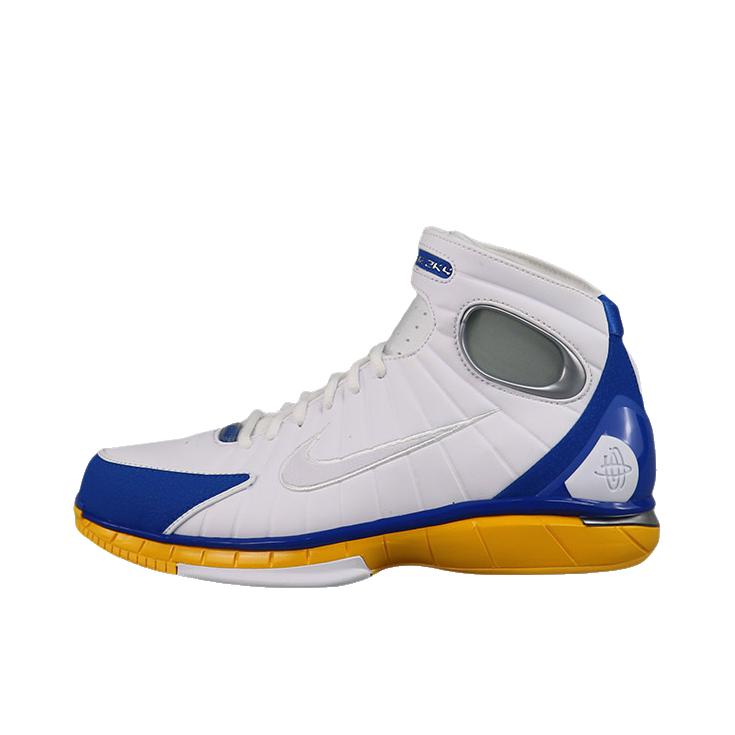 推荐商品：Nike/耐克 Zoom Air Huarache 2K4 科比 篮球鞋 复古百搭舒适防滑耐磨减震轻便 白色/蓝色