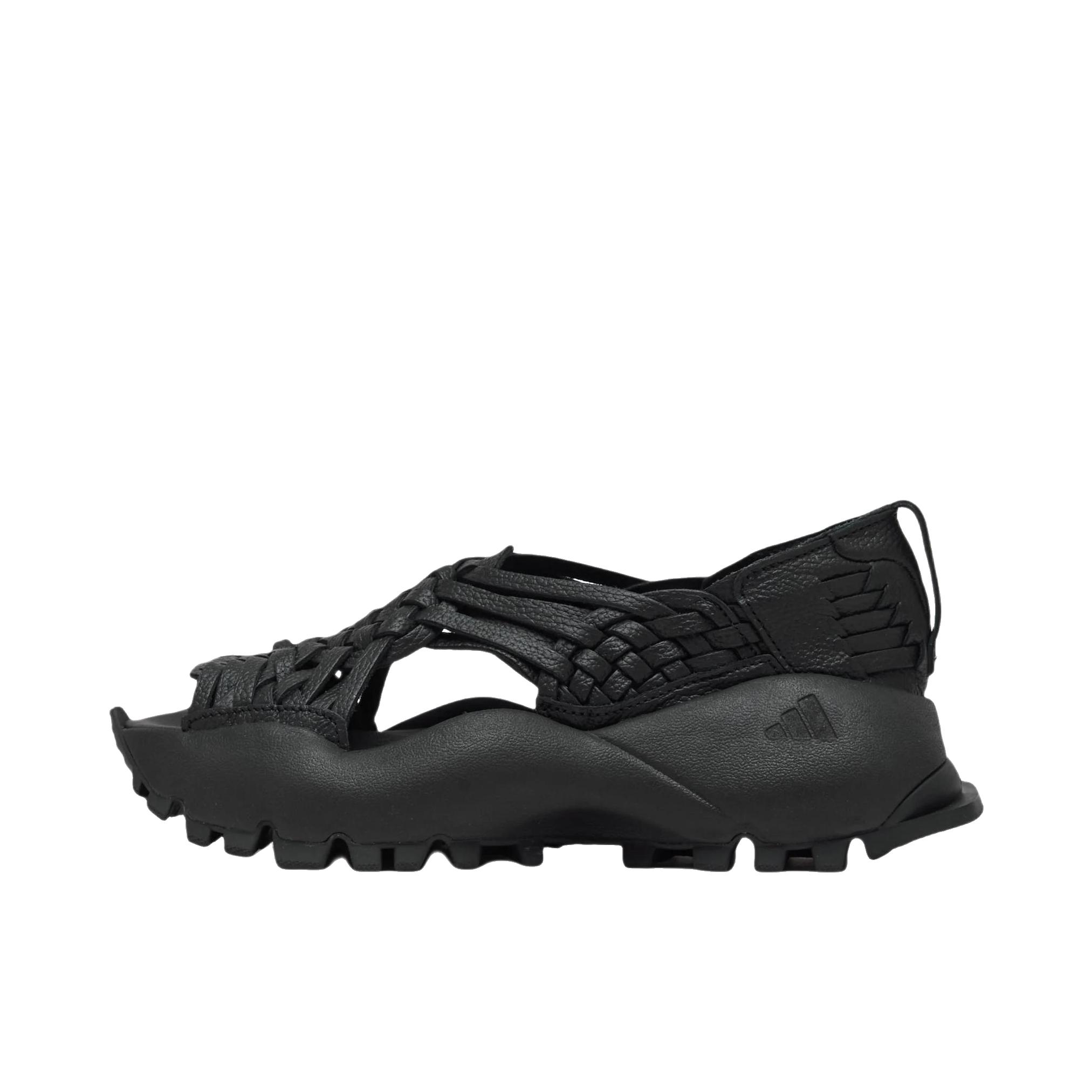 推荐商品：adidas Oaxaca Silp-On 凉鞋 百搭沙滩防滑 Willy Chavarria联名/黑色