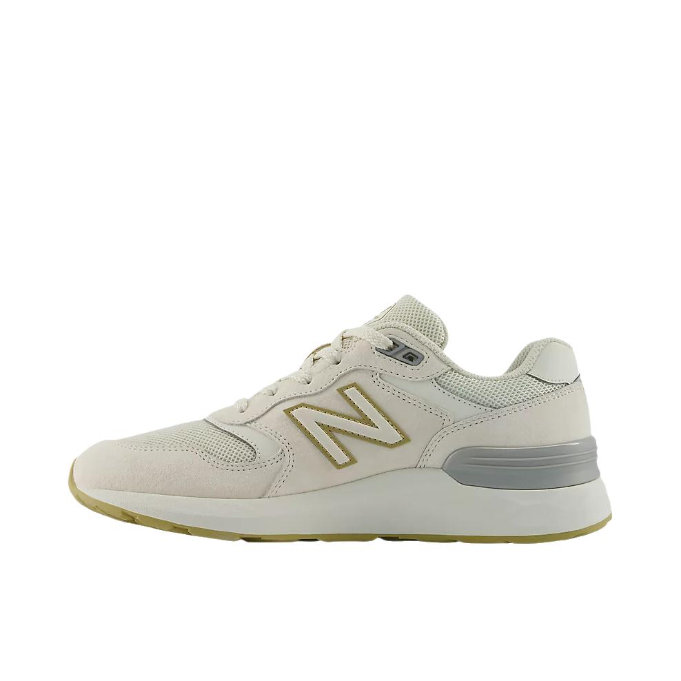 推荐商品：New Balance 880 v7 跑鞋 缓震透气休闲网面支撑慢跑鞋轻便防滑 D宽/低帮/网面/海盐亚麻布