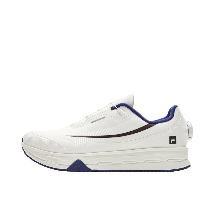 推荐商品：FILA/斐乐 BOA 轻云 EVO 跑鞋 舒适防滑休闲 雪白色