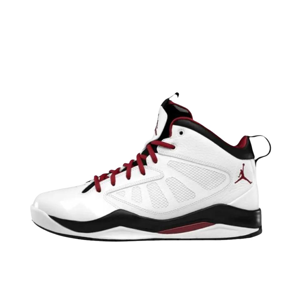 推荐商品：Jordan Flight Team 11 篮球鞋 百搭复古 白色