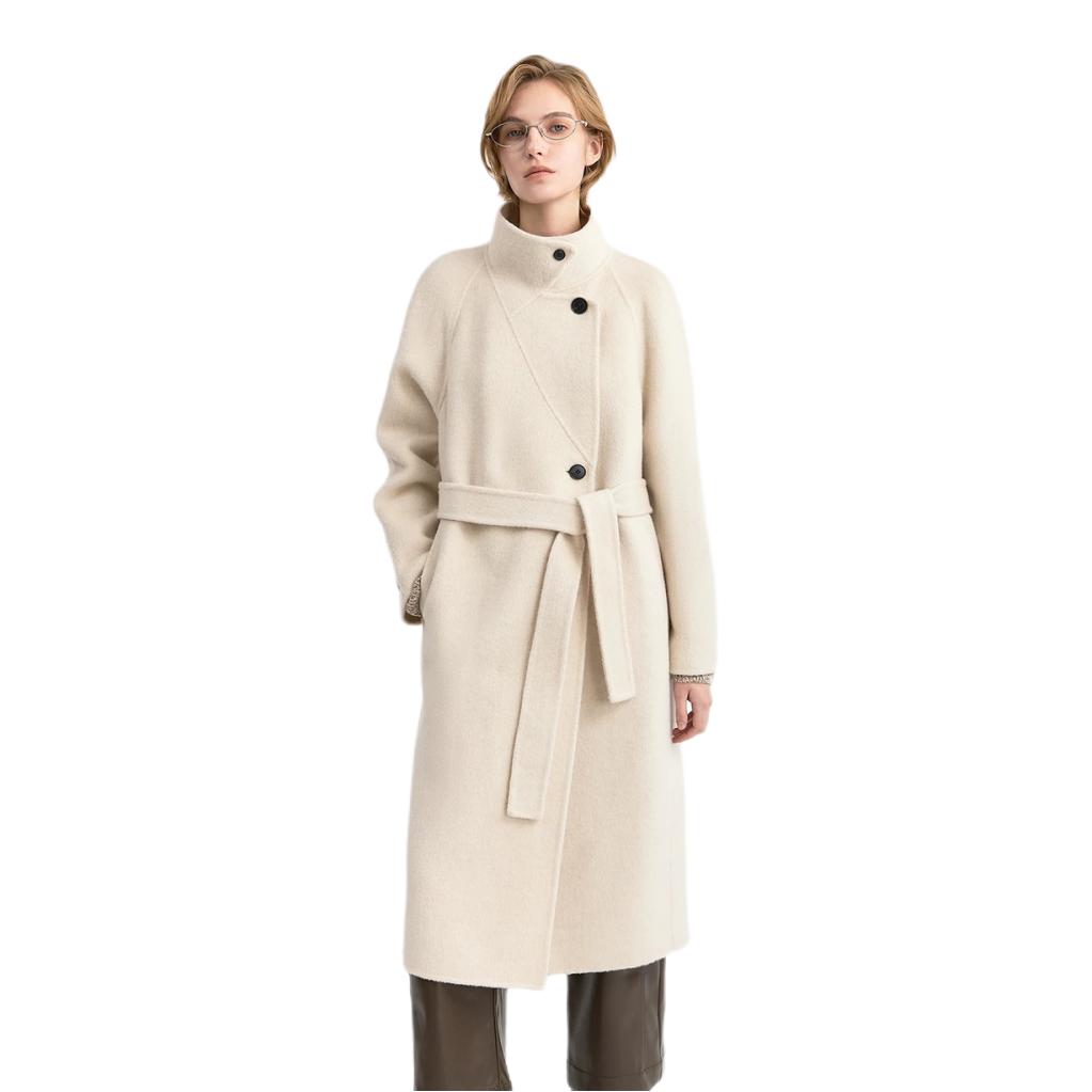 推荐商品：LILY/丽丽 2026AW 亲肤翻领长款大衣 女装 125429FN954 浅米