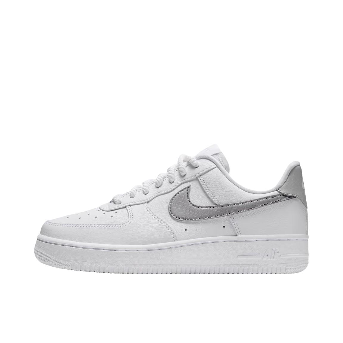推荐商品：Nike Air Force 1 空军一号 板鞋 轻便舒适百搭耐磨防滑复古 低帮/女款/白色/银色