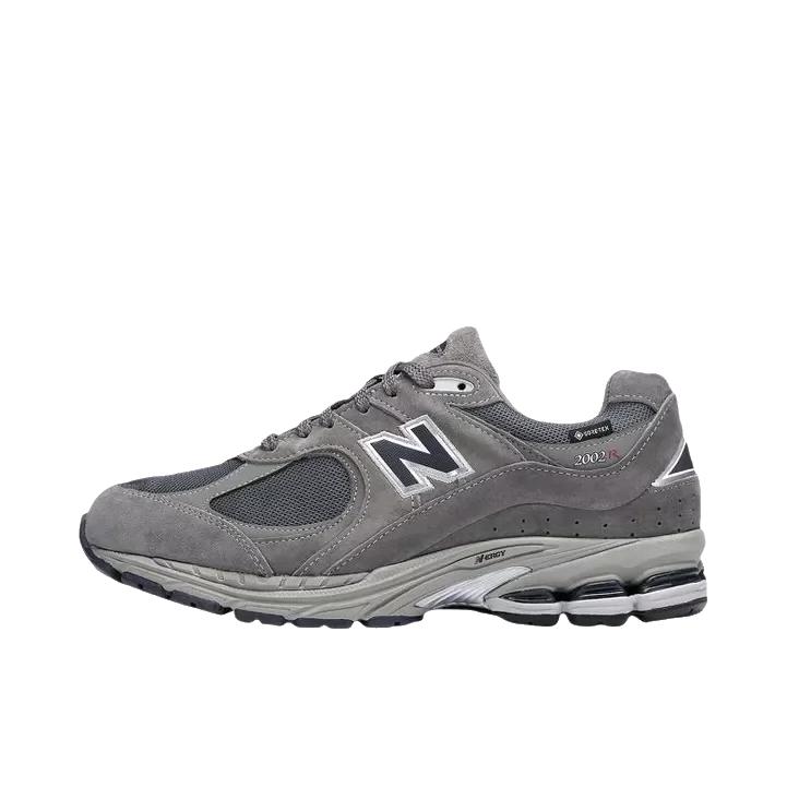 推荐商品：New Balance 2002R 跑鞋 缓震防滑耐磨透气复古拼接防水气垫慢跑支撑 碳灰色