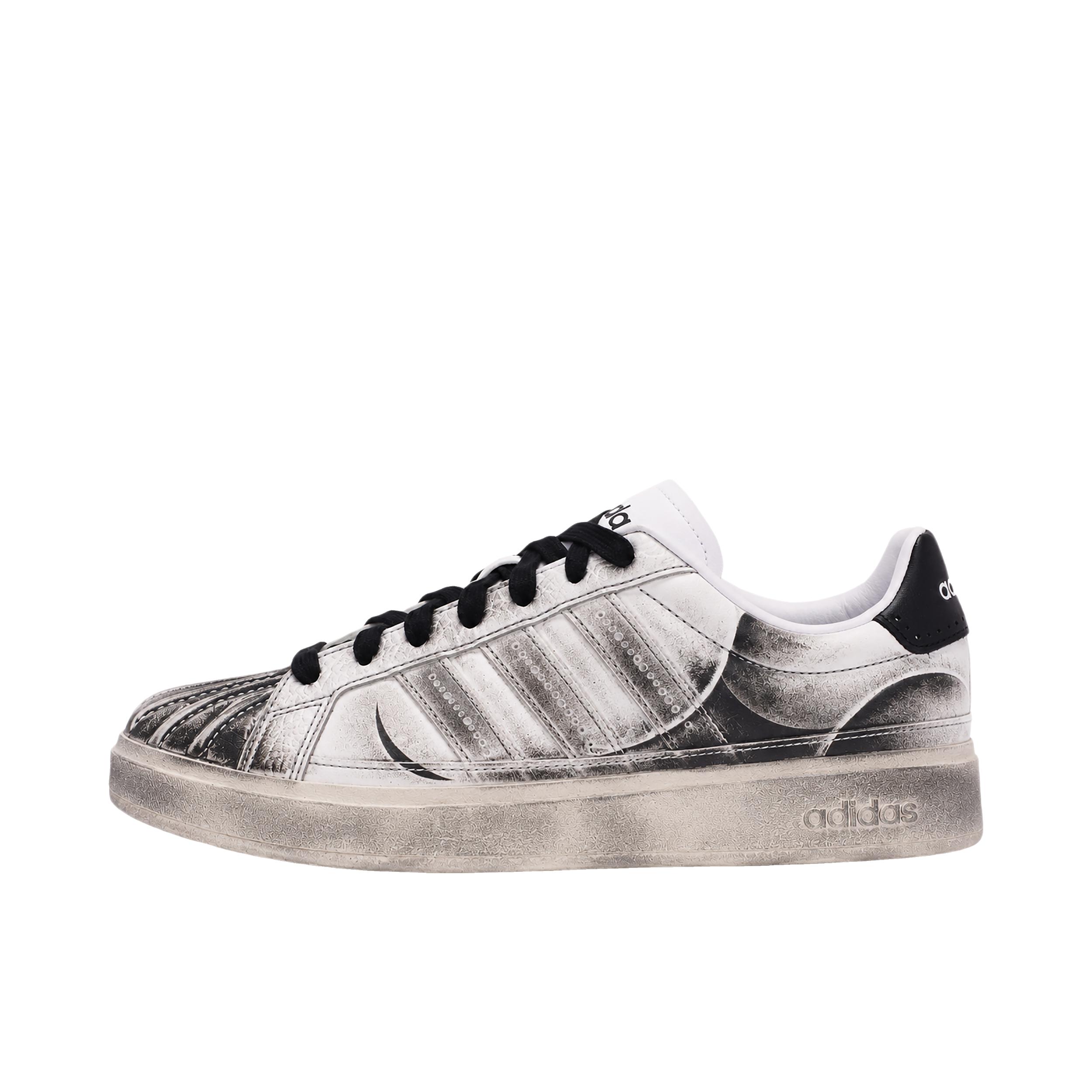 推荐商品：定制款 adidas STREETTALK 板鞋 个性美式学院风高街 低帮/黑白狂涂