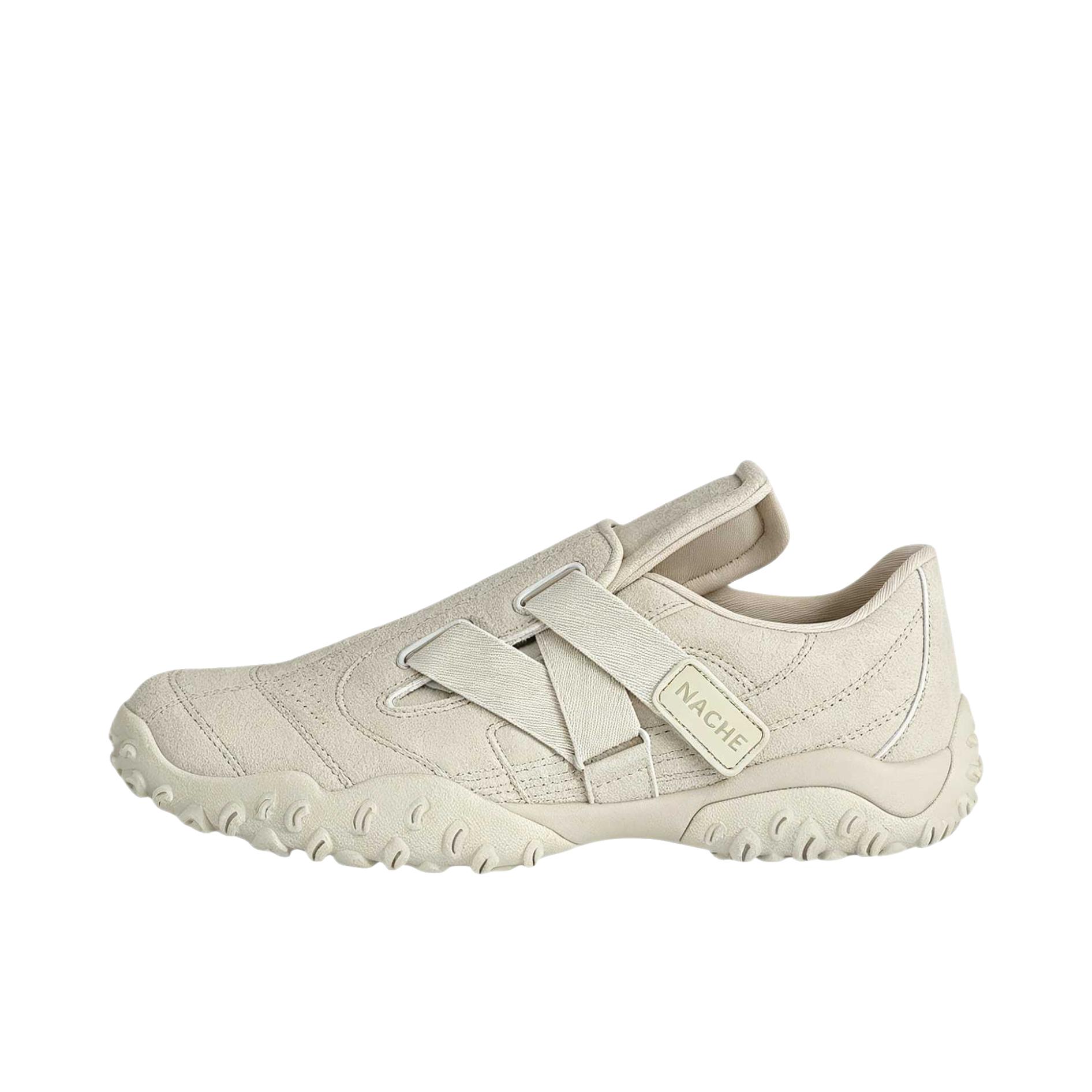 推荐商品：FILA/斐乐 ECHAPPE 运动休闲鞋 缓震魔术贴圆头 低帮/女款/米色