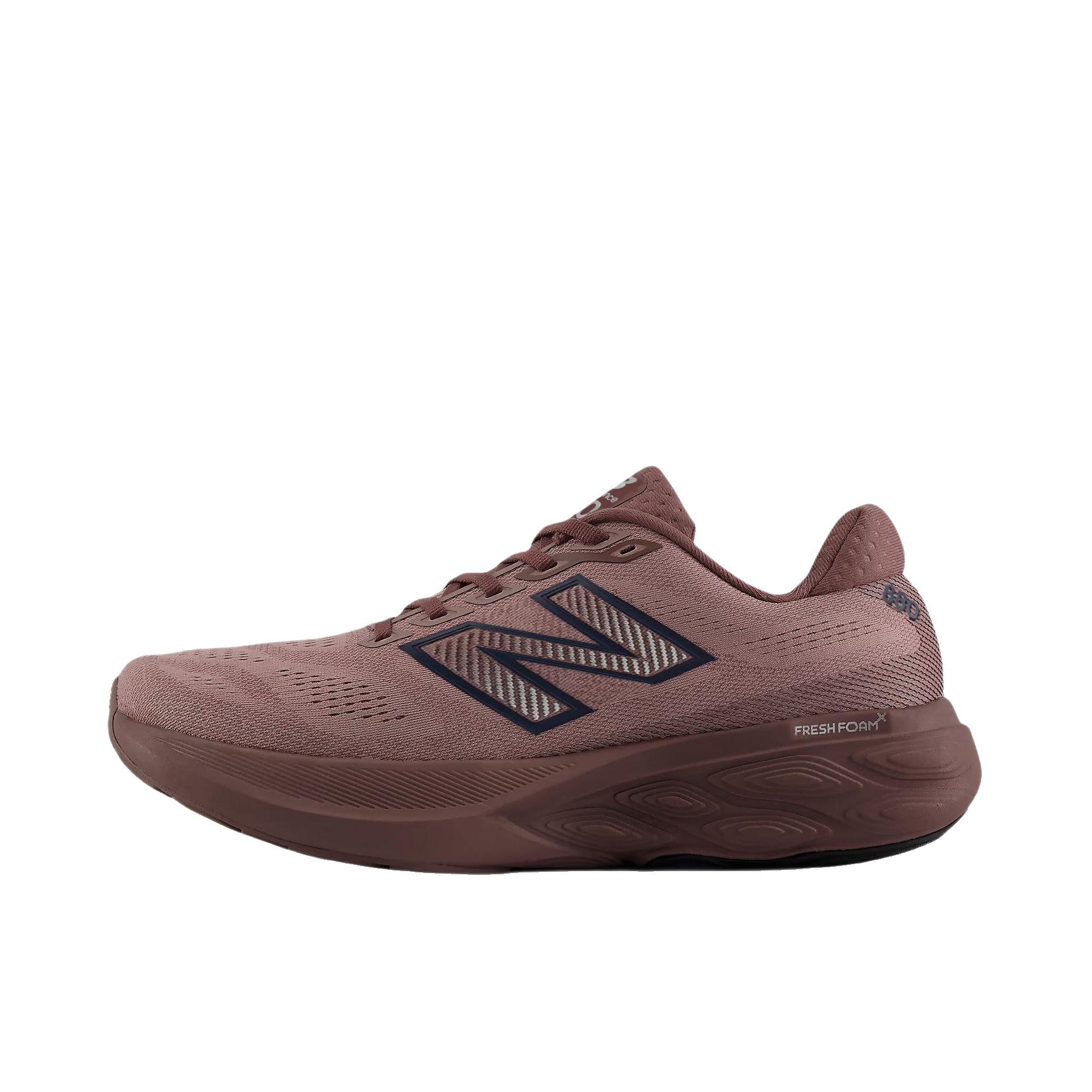推荐商品：New Balance 880 v15 跑鞋 缓震透气回弹防滑耐磨舒适百搭支撑贴合防水 D宽/褐色