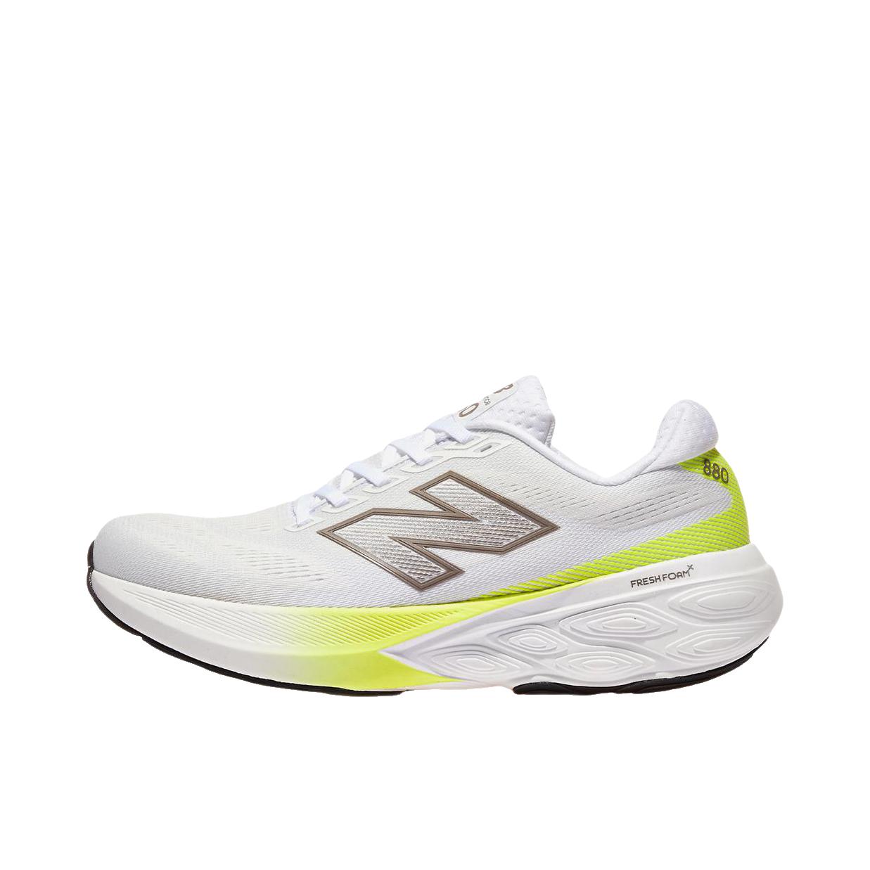 推荐商品：New Balance 880 v15 跑鞋 缓震透气回弹防滑耐磨舒适百搭支撑贴合防水 D宽/低帮/黄色