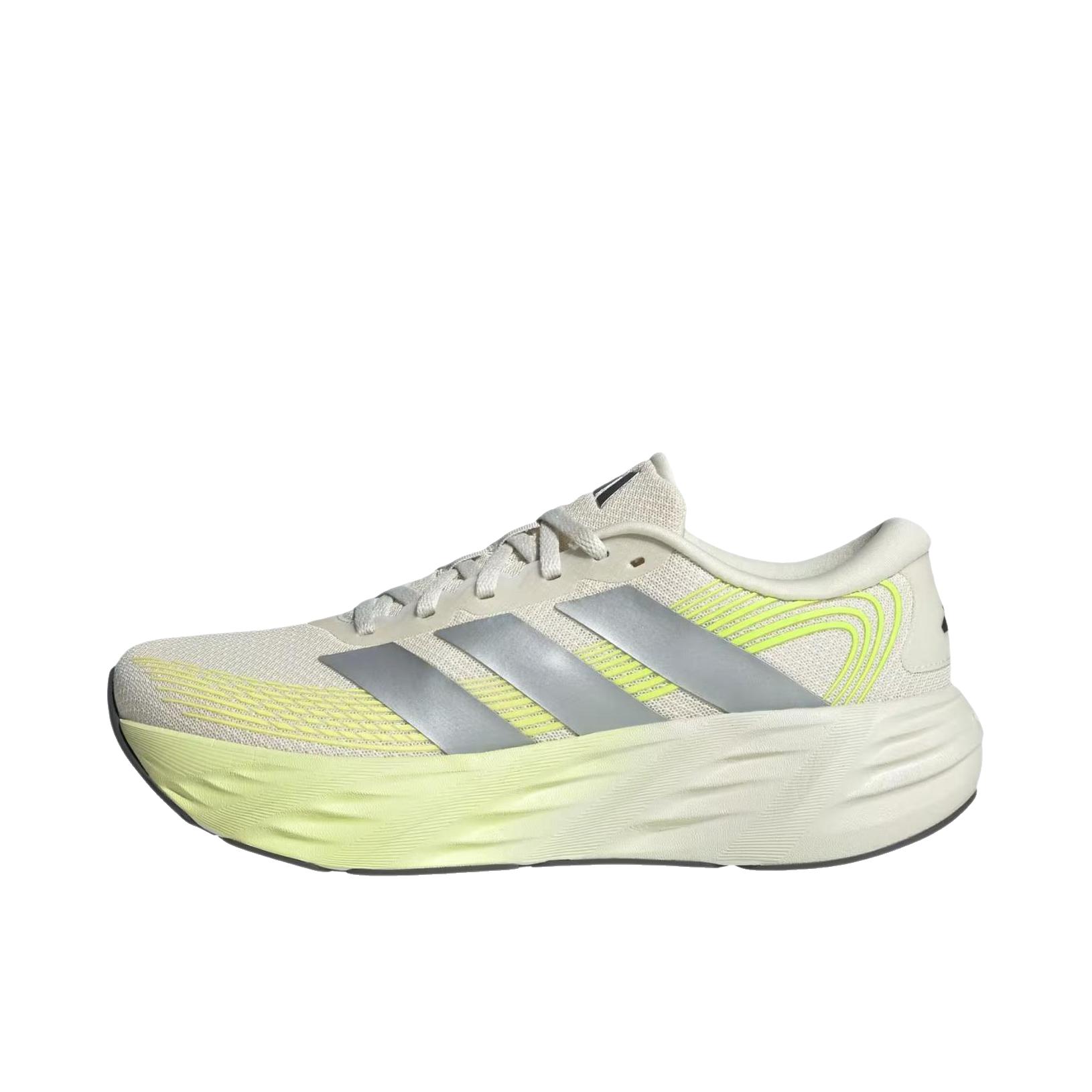 推荐商品：adidas GALAXY 8 跑鞋 圆头系带厚底 奶白色 