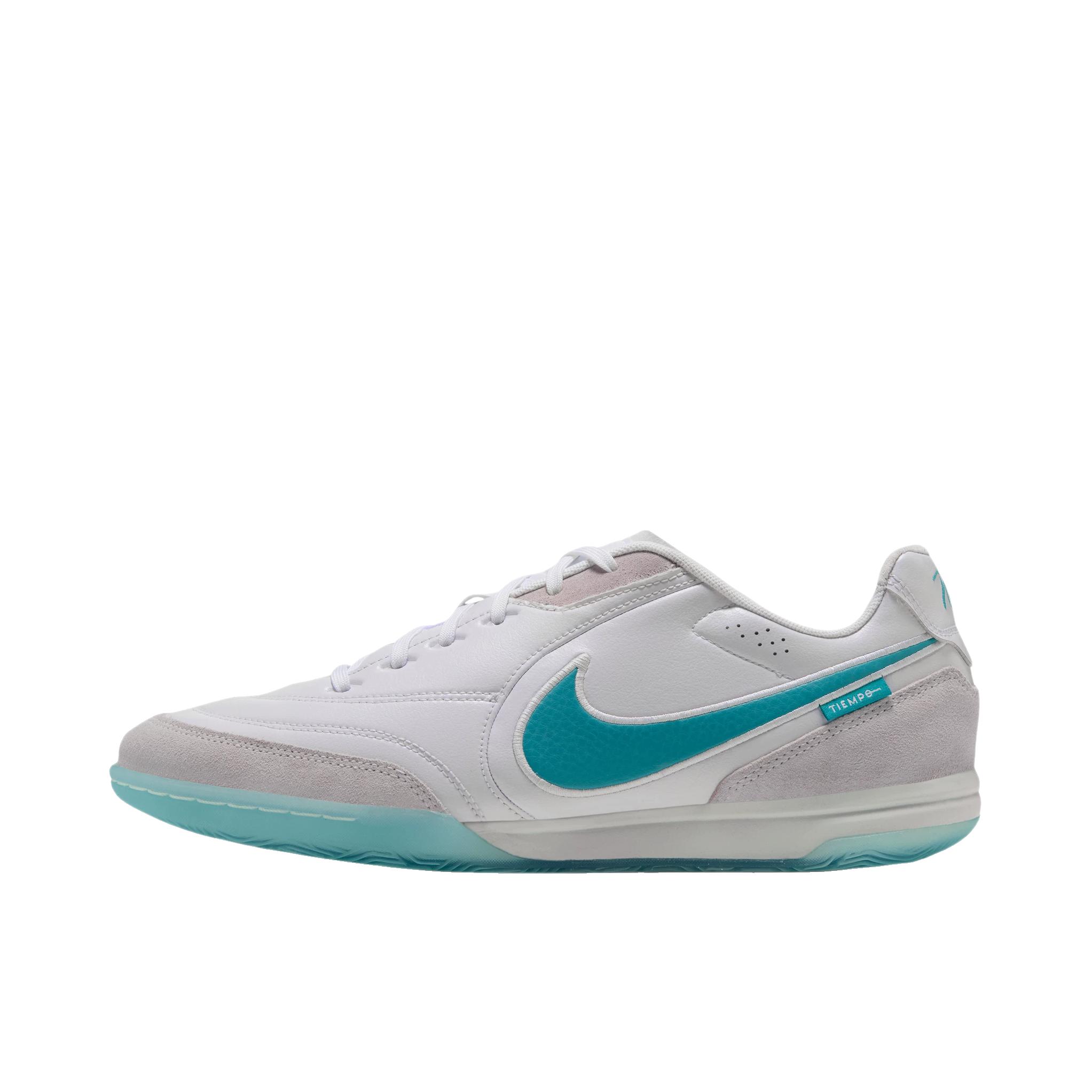 推荐商品：Nike Tiempo Streetgato LE IC 足球鞋 平底系带厚底圆头 低帮/白色/仙人掌绿