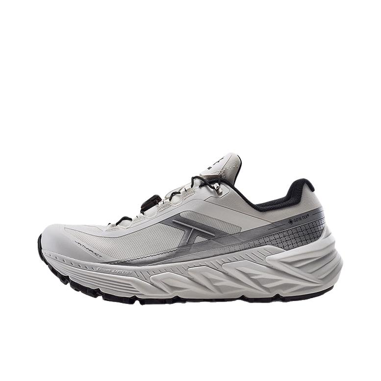 推荐商品：Kailas/凯乐石 山行3 GTX 徒步鞋 户外鞋 舒适透气防滑耐磨 云白色