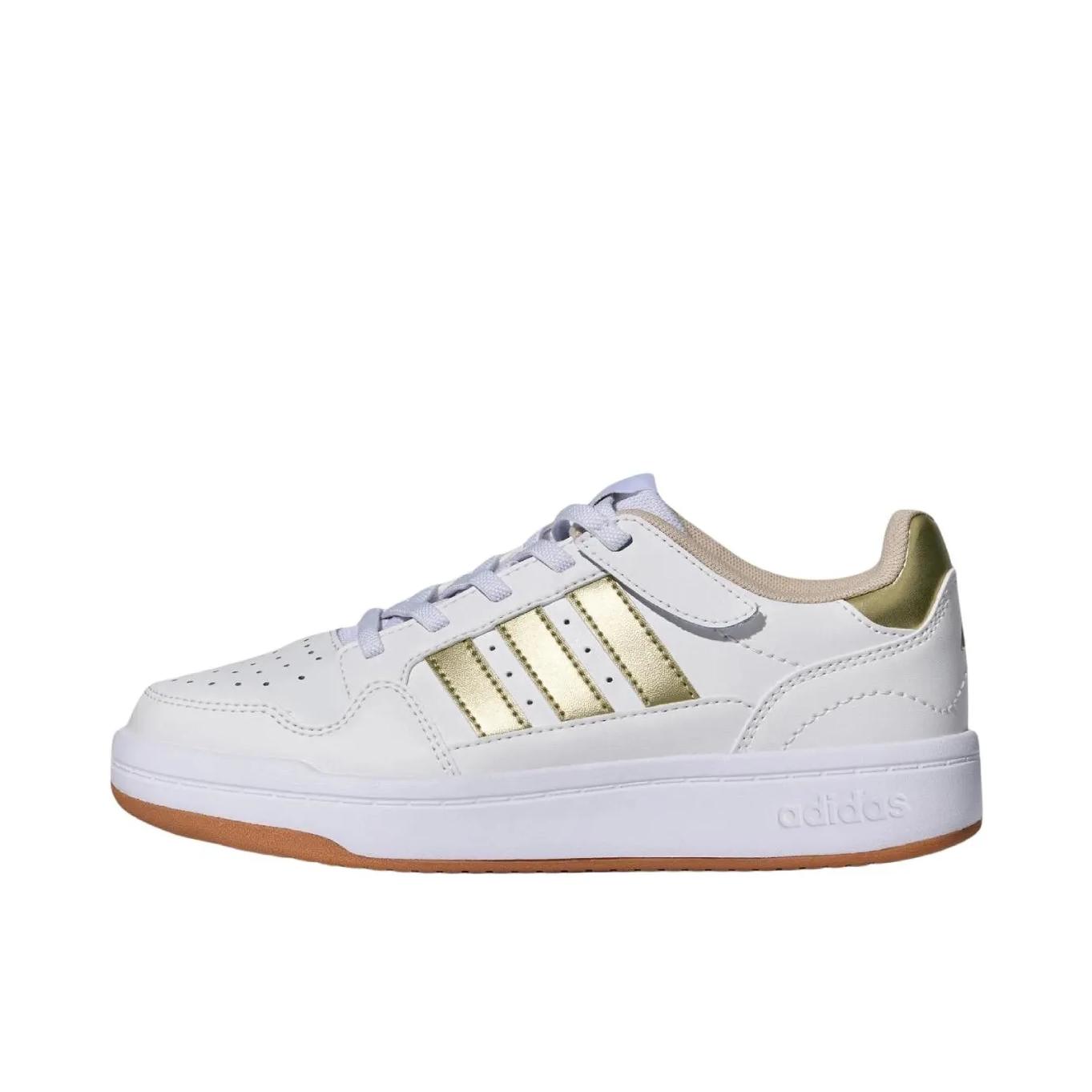 推荐商品：adidas COMFICOURT 板鞋 舒适贴合防滑圆头 大童/白色/金色/亚麻晶棕