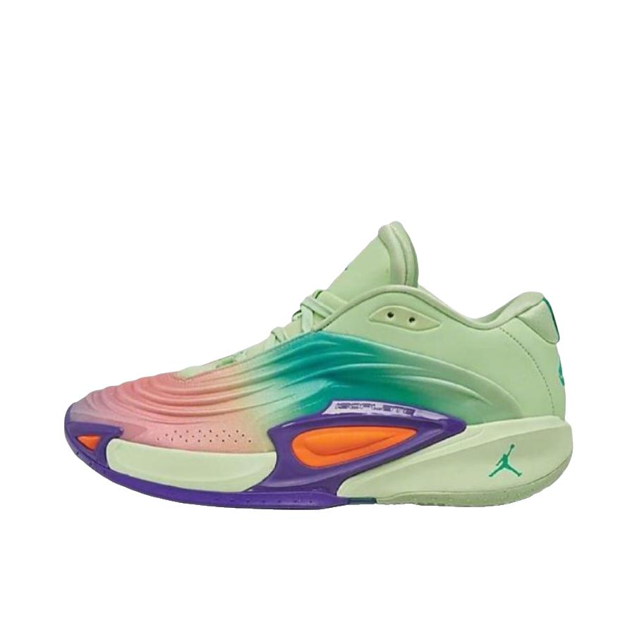 推荐商品：Air Jordan Luka 3 东契奇3代 篮球鞋 时尚轻盈减震防滑抗扭 低帮/绿色/青色/紫色