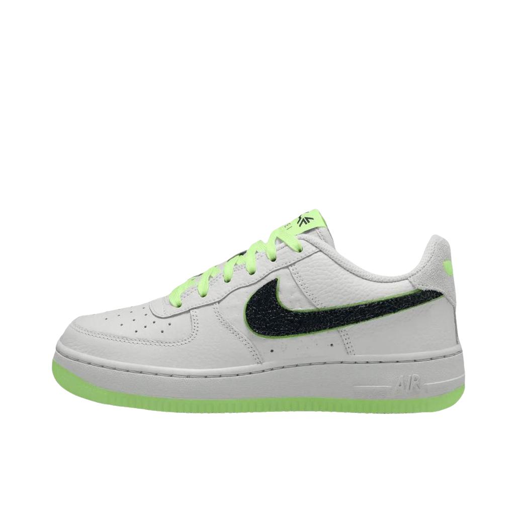推荐商品：Nike Air Force 1 空军一号 板鞋 轻便舒适百搭耐磨防滑复古 低帮/幻影尘灰