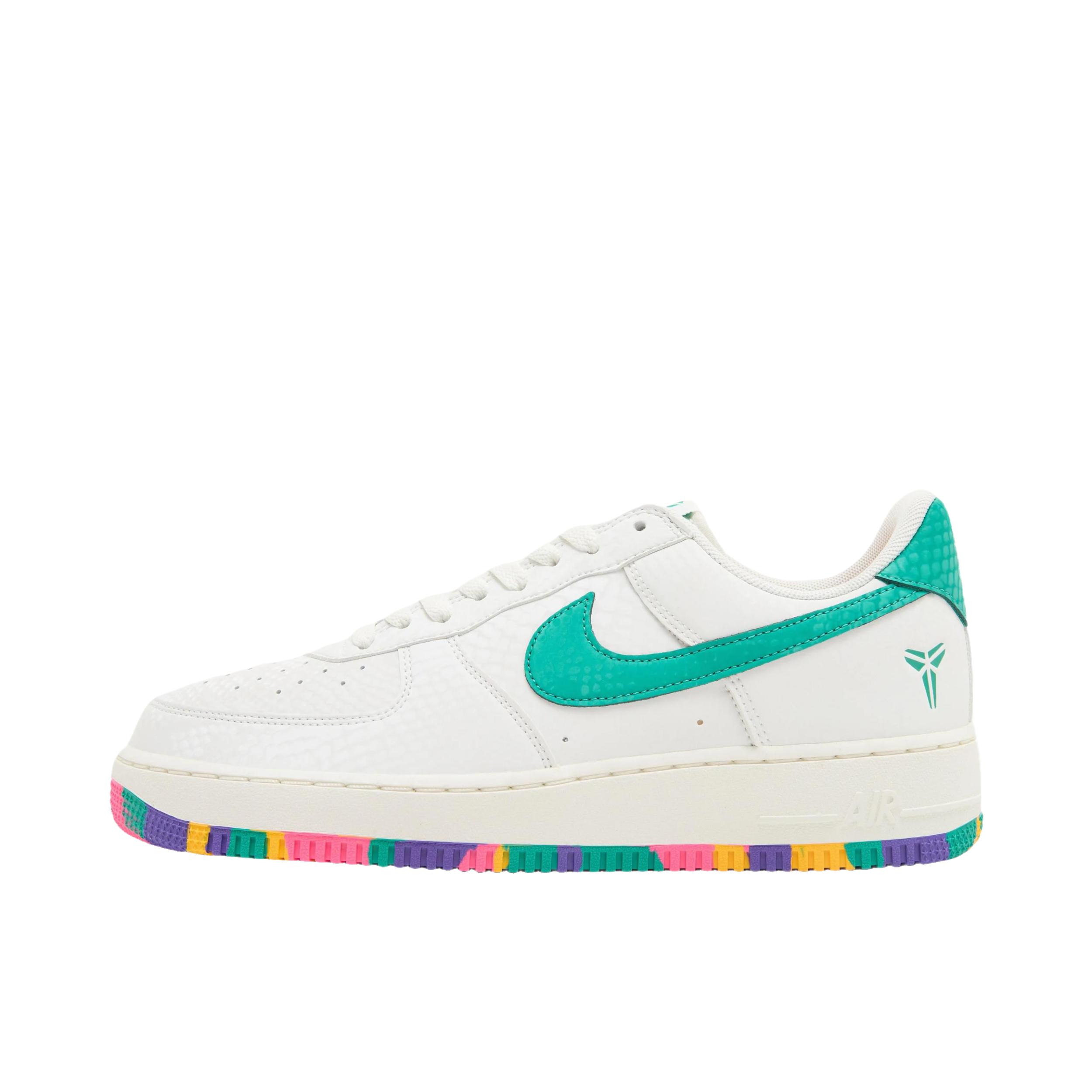 推荐商品：Nike Air Force 1 空军一号 板鞋 轻便舒适百搭耐磨防滑复古 低帮/白色/绿色/紫色
