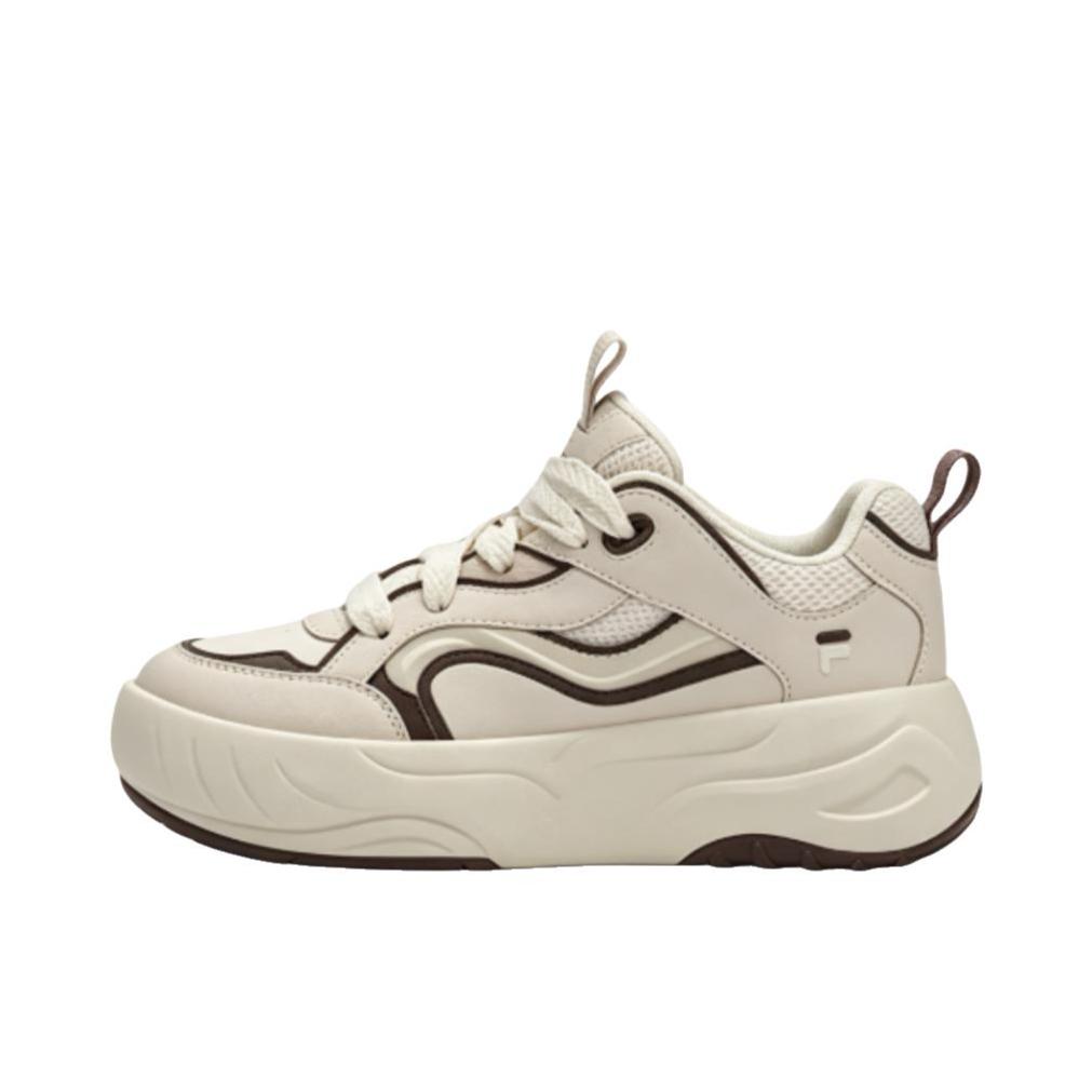 推荐商品：FILA/斐乐 FUSION 板鞋 厚底防滑舒适 女款/桦树棕/豆腐白