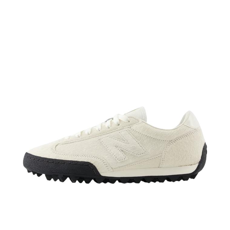 推荐商品：New Balance Gator Run 运动休闲鞋 低帮平跟系带薄底复古 D宽/米色/白色