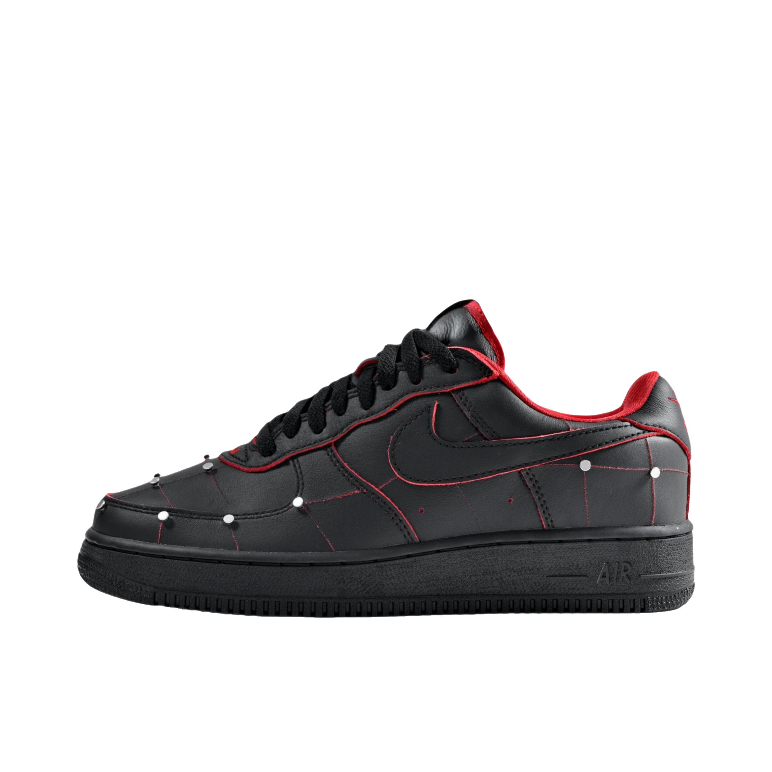 推荐商品：Nike Air Force 1 空军一号 板鞋 轻便舒适百搭耐磨防滑复古 低帮/黑色/健身红/金属银