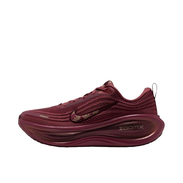 推荐商品：Nike Vomero Plus 超级迈柔 跑鞋 耐磨系带回弹网布支撑缓震轻便训练防滑贴合圆头 低帮/红色