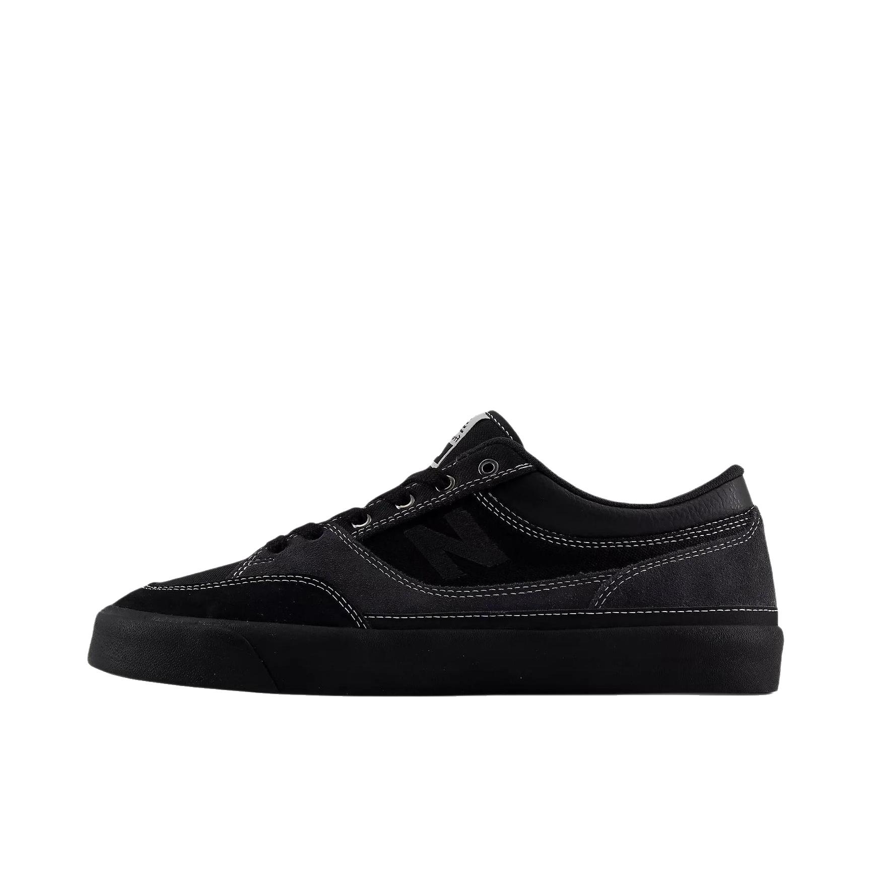 推荐商品：New Balance Numeric 417 舒适简约 耐磨 板鞋 D宽/低帮/黑色