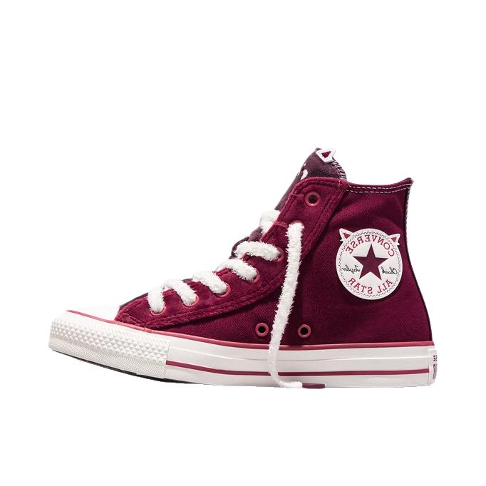 推荐商品：Converse/匡威 Chuck Taylor All Star 帆布鞋 常青款轻便防滑耐磨百搭复古圆头减震贴合高帮 加绒/治愈小熊猫