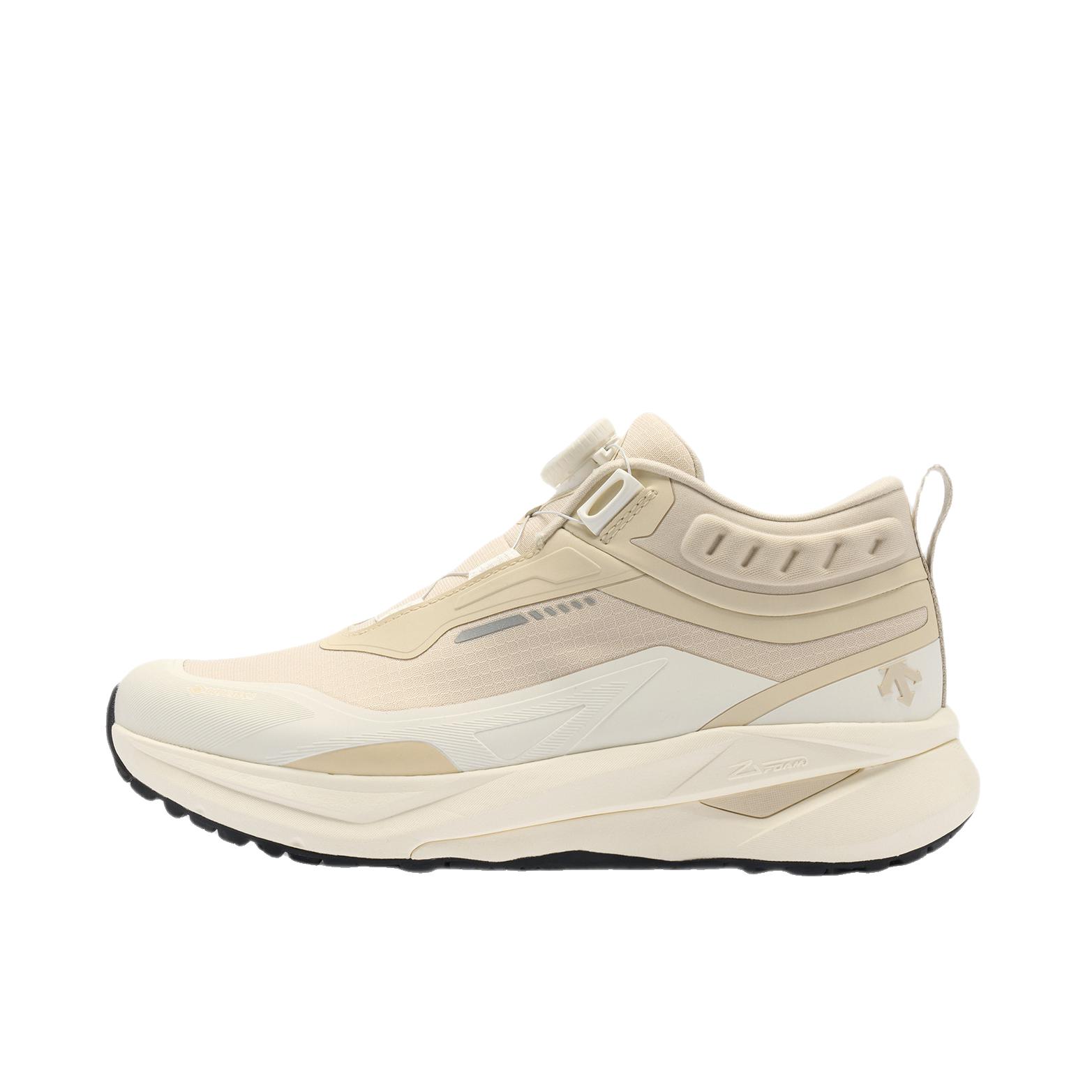 推荐商品：迪桑特 LAVITATE 4.0 WIRE GTX MID 跑鞋 防水旋转扣耐磨 女款/米色